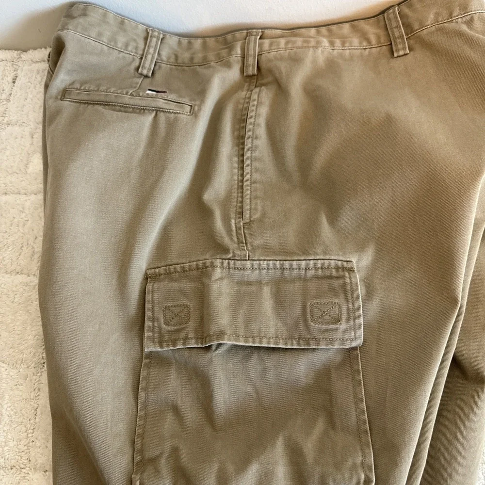 Tommy Hilfiger Mens Y2K Khaki Cargo Shorts Sz 38 Outdoors Casual Preppy